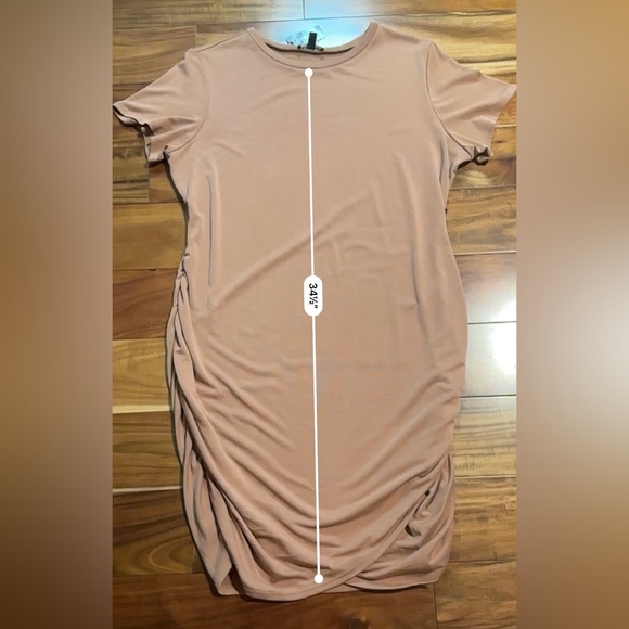 Express Ruched Short Sleeve Top - Picture 6 of 9